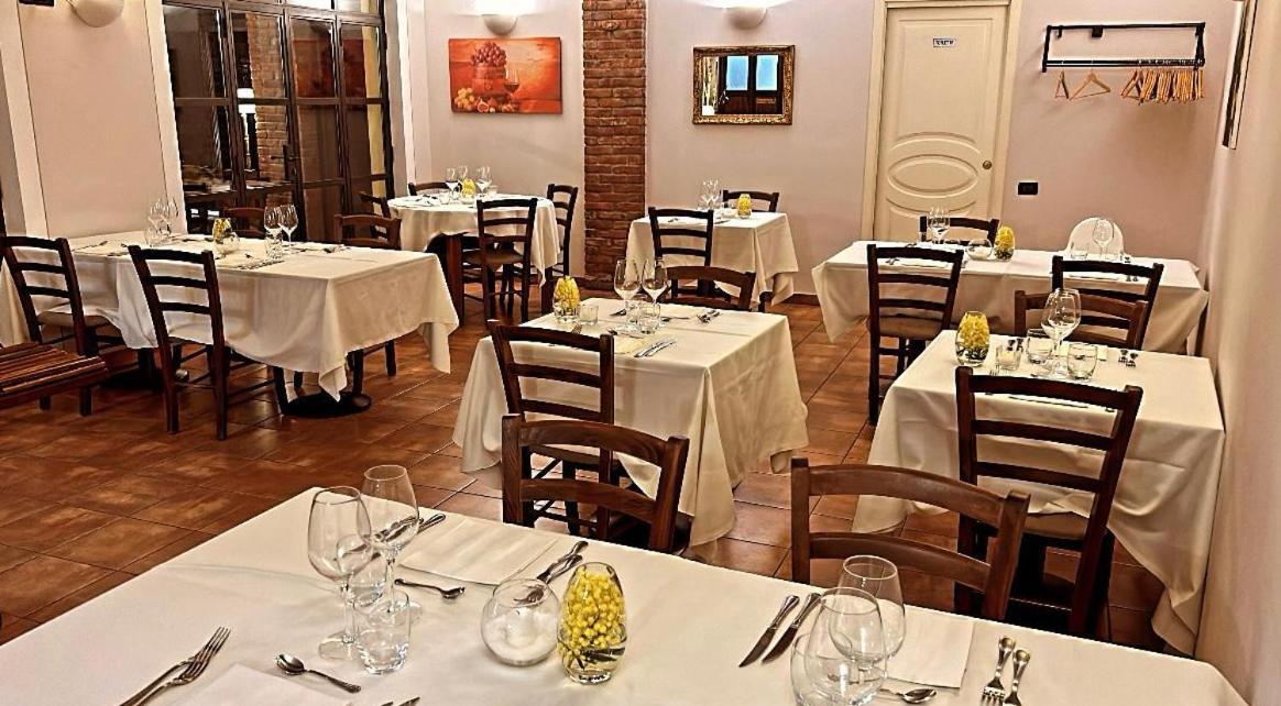Cascina Domina Hotel Gassino Torinese Buitenkant foto